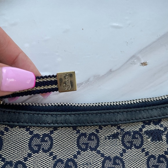 Authentic Gucci bag - Picture 2 of 9